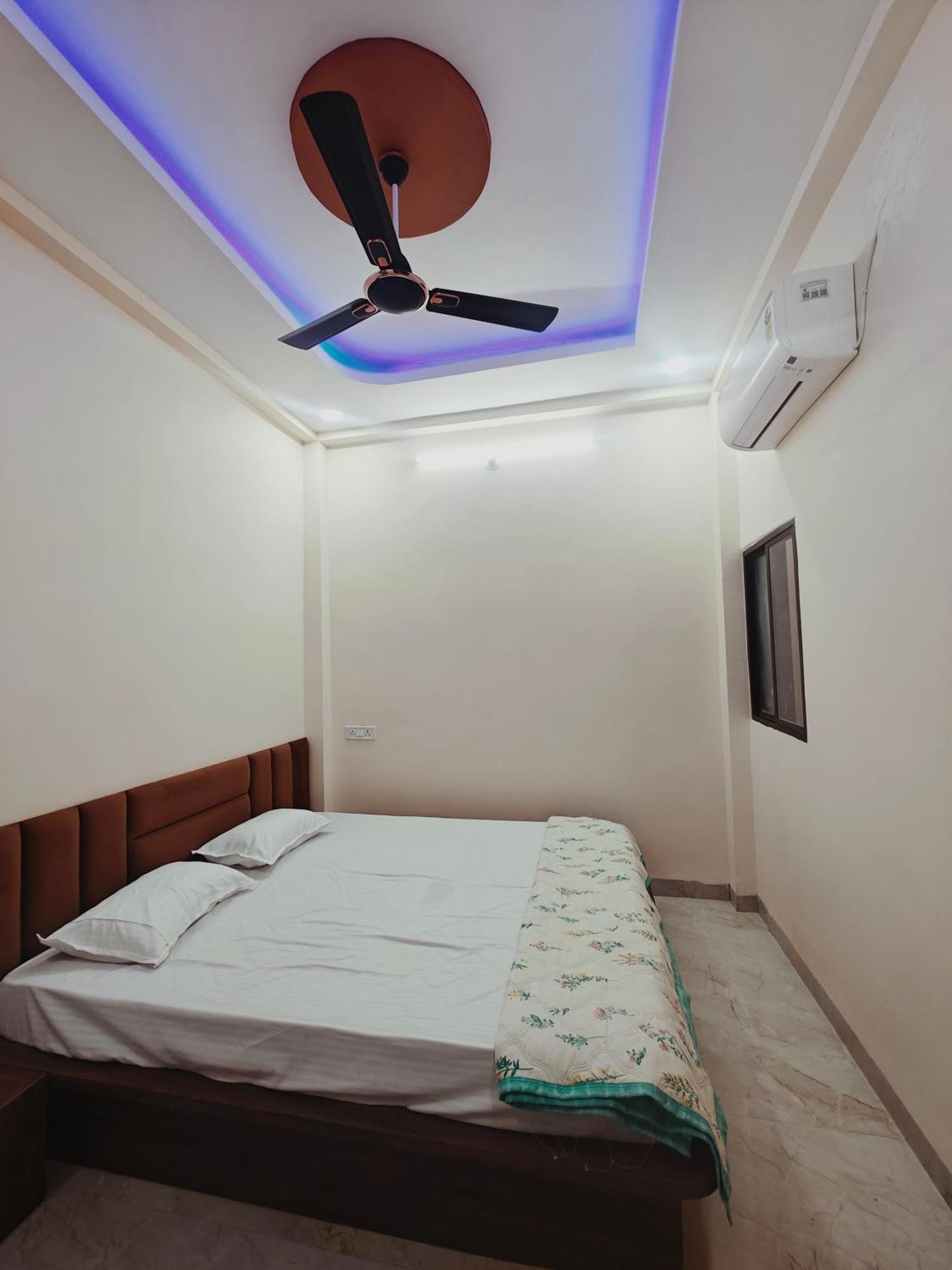 Nandi Homes Homestay Udždžain Exteriér fotografie